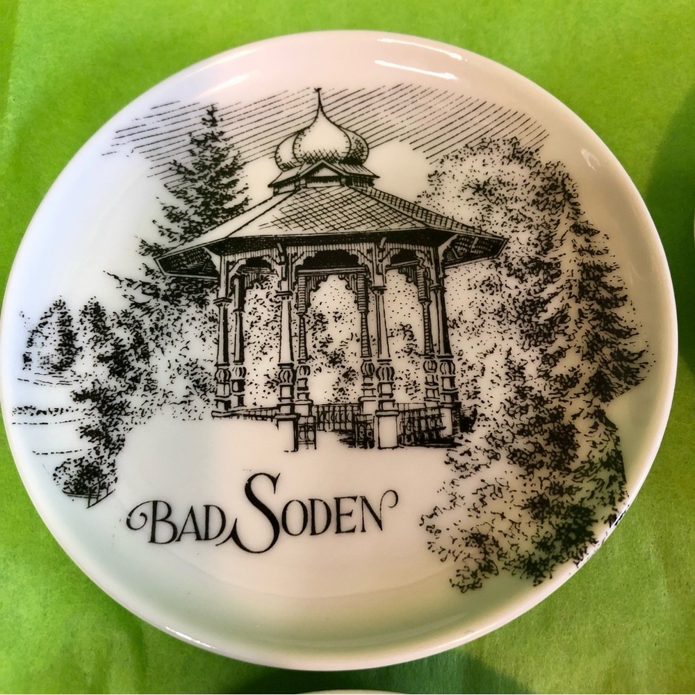 German Souvenir Coaster/trinket dish/tea bag plate Vintage-Lot of 4 - Picture 6 of 9